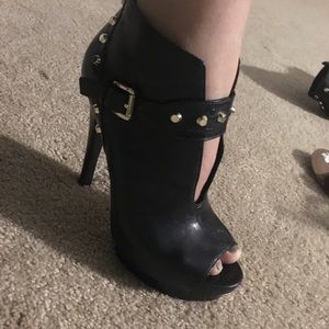 Black leather peep toe boot